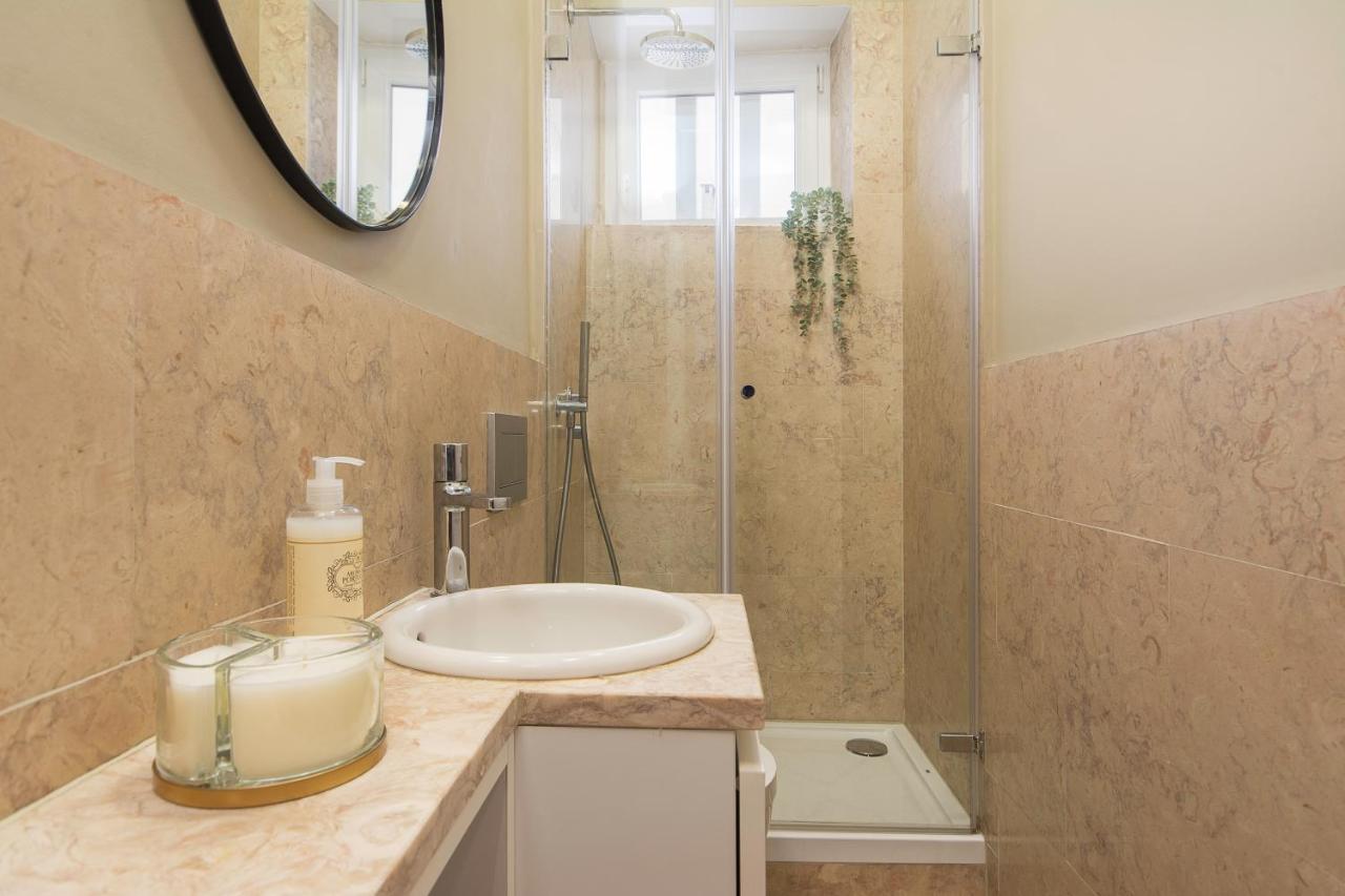 Charming Apartment in Private Condominium at Graça Lisboa Exterior foto