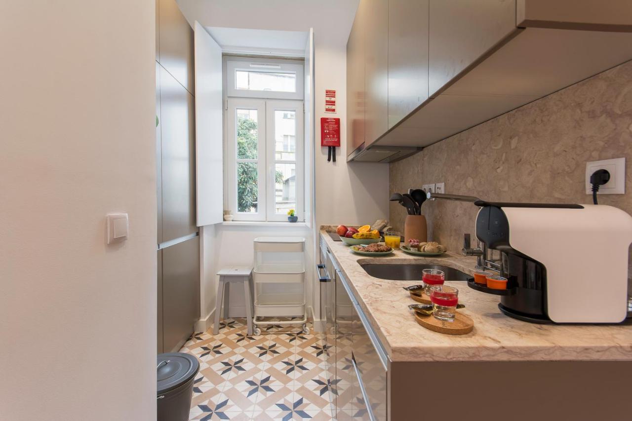 Charming Apartment in Private Condominium at Graça Lisboa Exterior foto