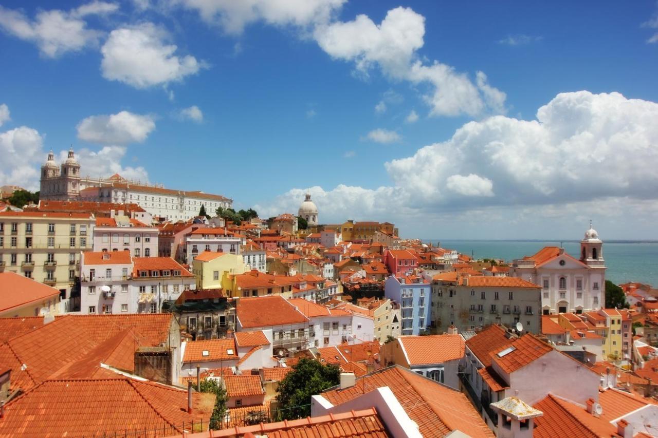 Charming Apartment in Private Condominium at Graça Lisboa Exterior foto