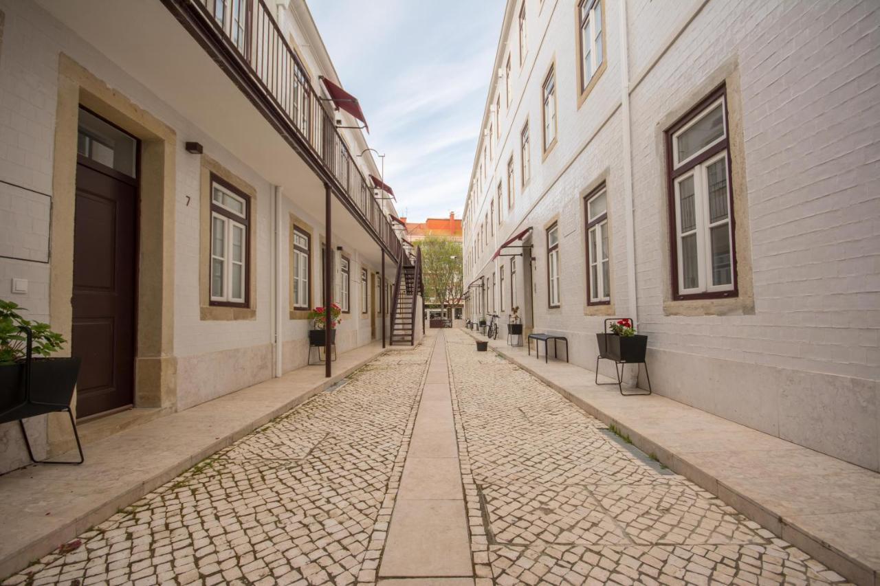 Charming Apartment in Private Condominium at Graça Lisboa Exterior foto